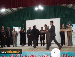 بزرگداشت مراسم استانی هفته پژوهش درپردیس شهیدرجائی برادران 9