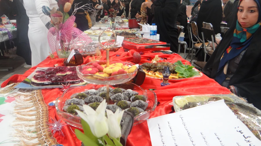 برگزاری جشنواره غذابه نفع بیماران سرطانی 3