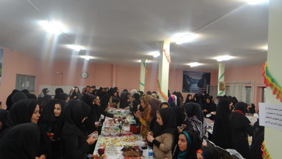 برگزاری جشنواره غذابه نفع بیماران سرطانی 4