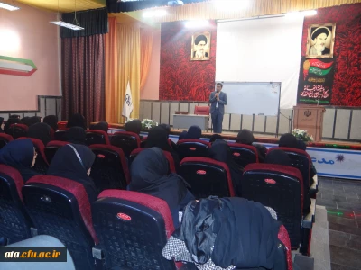 برگزاری کارگاه مقاله نویسی توسط انجمن علمی پژوهشگری و کارگاه کسب مهارت های معلمی توسط انجمن علمی علوم تربیتی