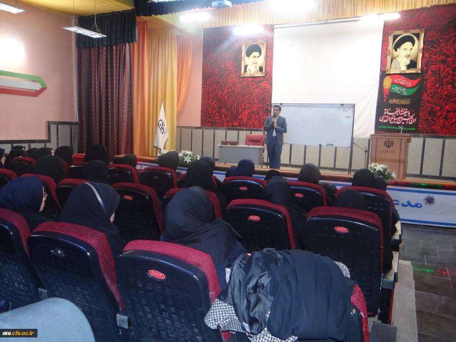 برگزاری کارگاه مقاله نویسی توسط انجمن علمی پژوهشگری و کارگاه کسب مهارت های معلمی توسط انجمن علمی علوم تربیتی 2