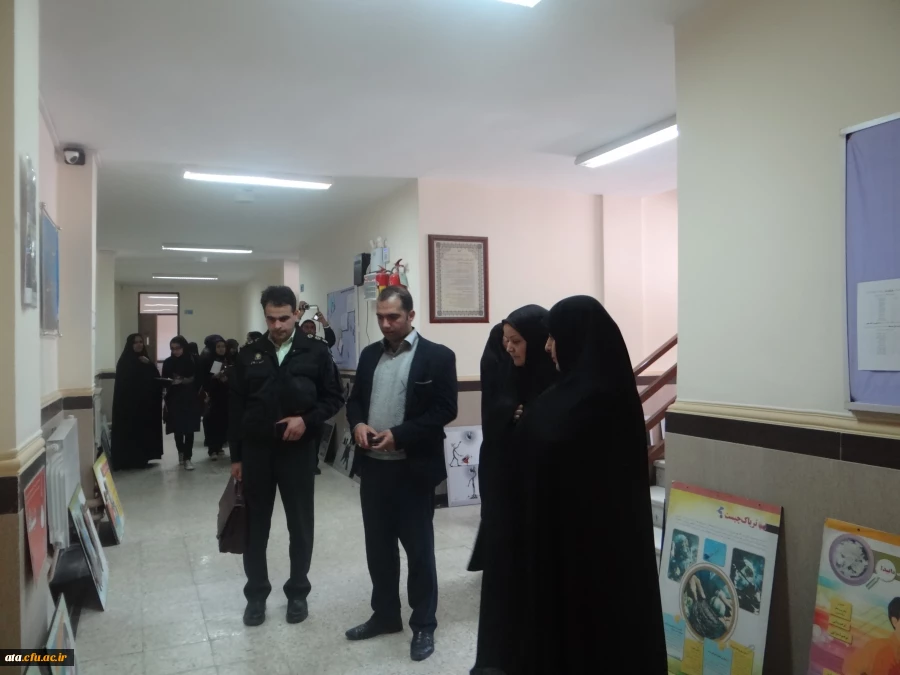 برپایی نمایشگاه هنری بهداشت روان وآسیبهای اجتماعی 2