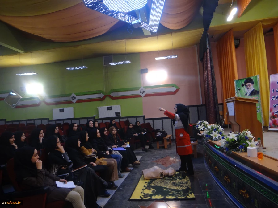 برگزاری سومین جلسه آموزش-عملی کمکهای اولیه کانون هلال احمر 2