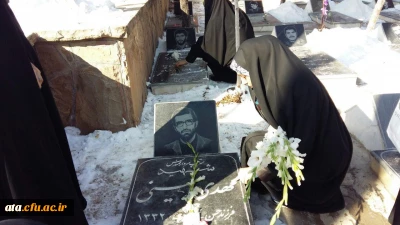 گزارش تصویری از حضور دانشجویان ومسئولان در مراسم میهمانی لاله ها به مناسبت ایام الله دهه مبارک فجر