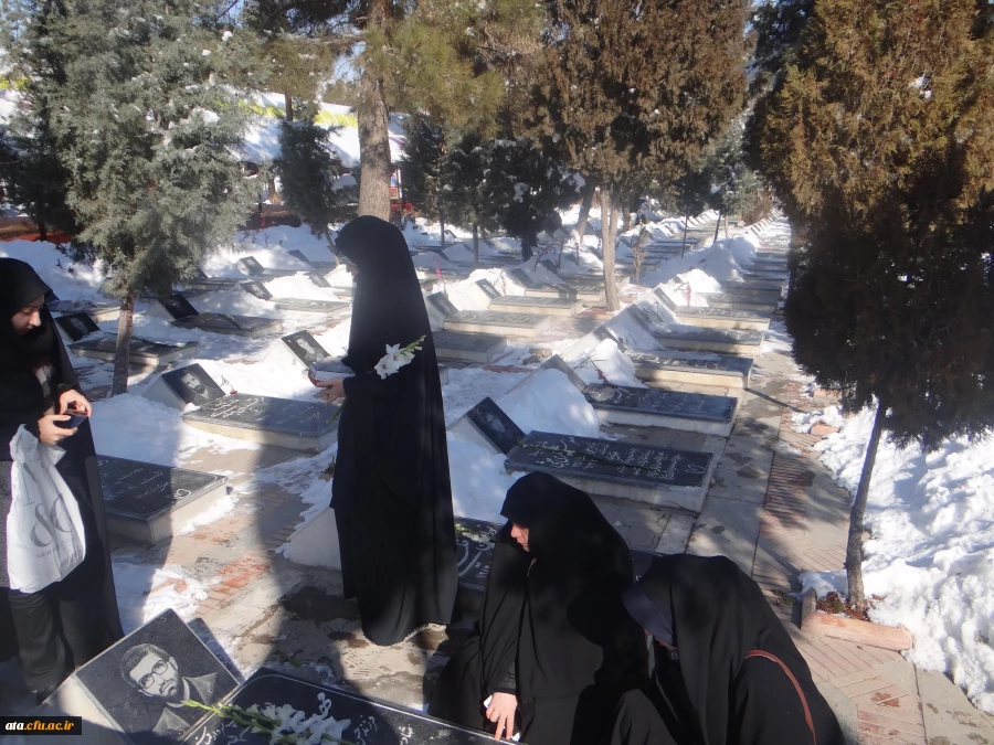 تجدید میثاق با شهدا در سی وهشتمین سالگردایام الله دهه مبارک فجر  2