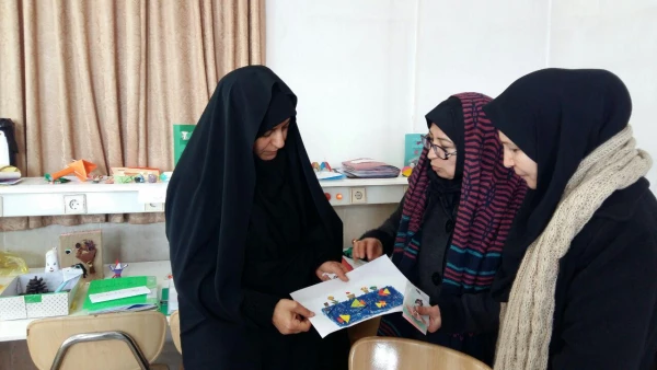 نمایشگاه آثار هنری دانشجویان رشته علوم تربیتی  92به مناسبت دهه فجر 2