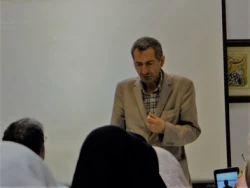 بازدید جمعی از همکاران پردیس علامه طباطبائی ارومیه از نمایشگاه آثار خوشنویسی و تذهیب استاد ابراهیم زینالی