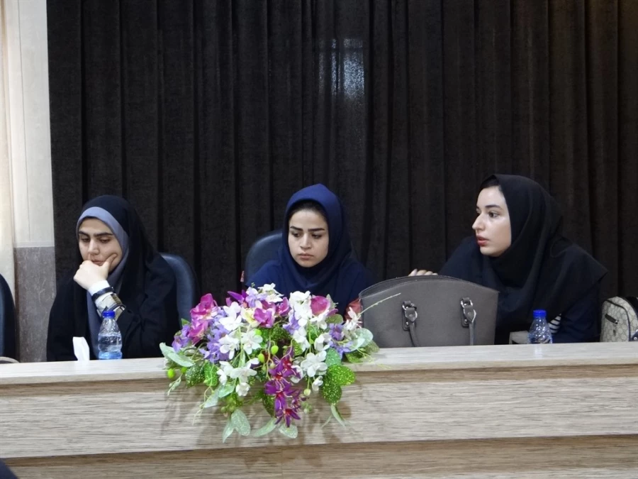 جمعی از نو معلمان فارغ التحصیل دانشگاه با مسئولین پردیس دیدار کردند.