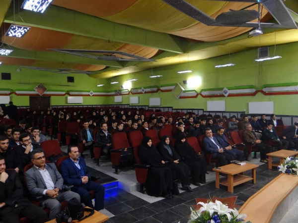 همزمان با روز ملی کیفیت آموزش؛

تقدیر از تلاشگران برتر حوزه کیفیت آموزش 4