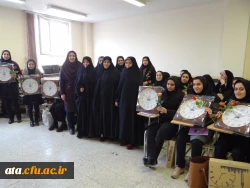 در آستانه روز دانشجو؛

اهدای گل و هدیه به اساتید و دانشجومعلمان 2