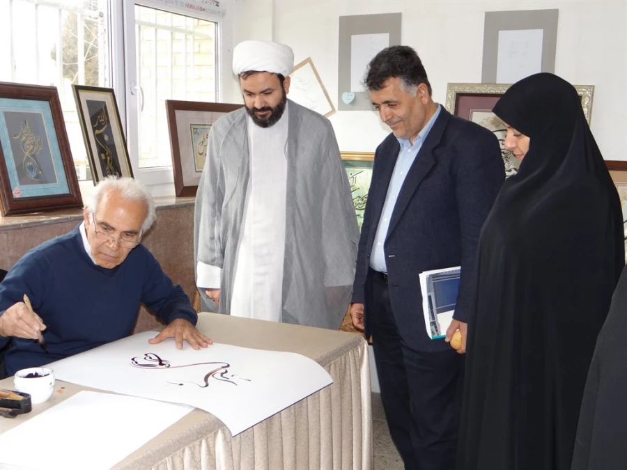 برپایی نمایشگاه آثار خوشنویسی استاد زینالی 3