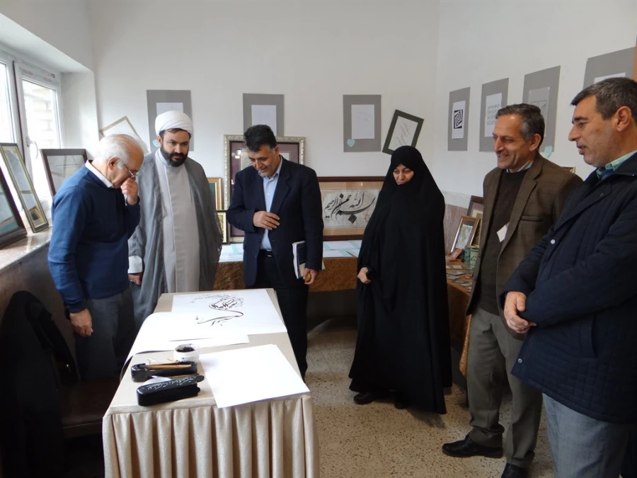 برپایی نمایشگاه آثار خوشنویسی استاد زینالی 4