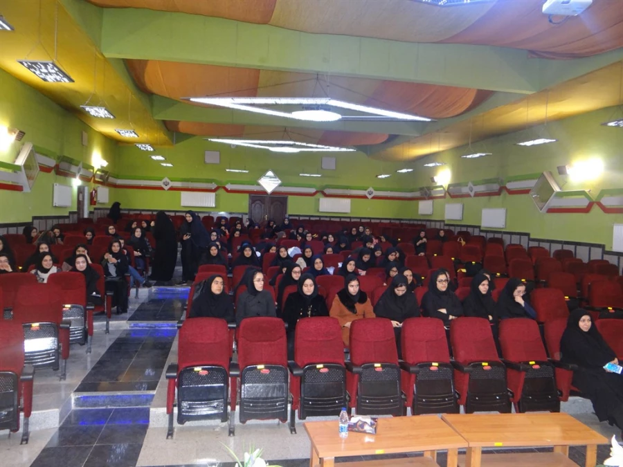 همزمان با میلاد حضرت فاطمه (س) انجام شد؛

برگزاری مراسم شعر فاطمی، مهر مادری 3