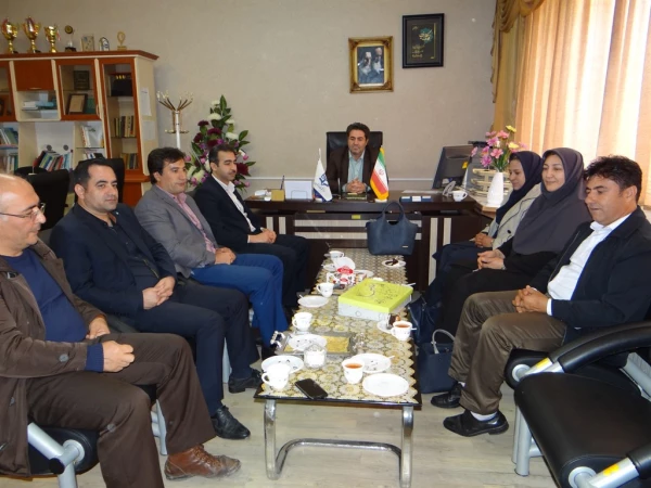 سرپرست مدیریت امور پردیس های استانی دانشگاه فرهنگیان آذربایجان غربی؛

تقویت زیرساخت های علمی از اهداف دانشگاه فرهنگیان است 2