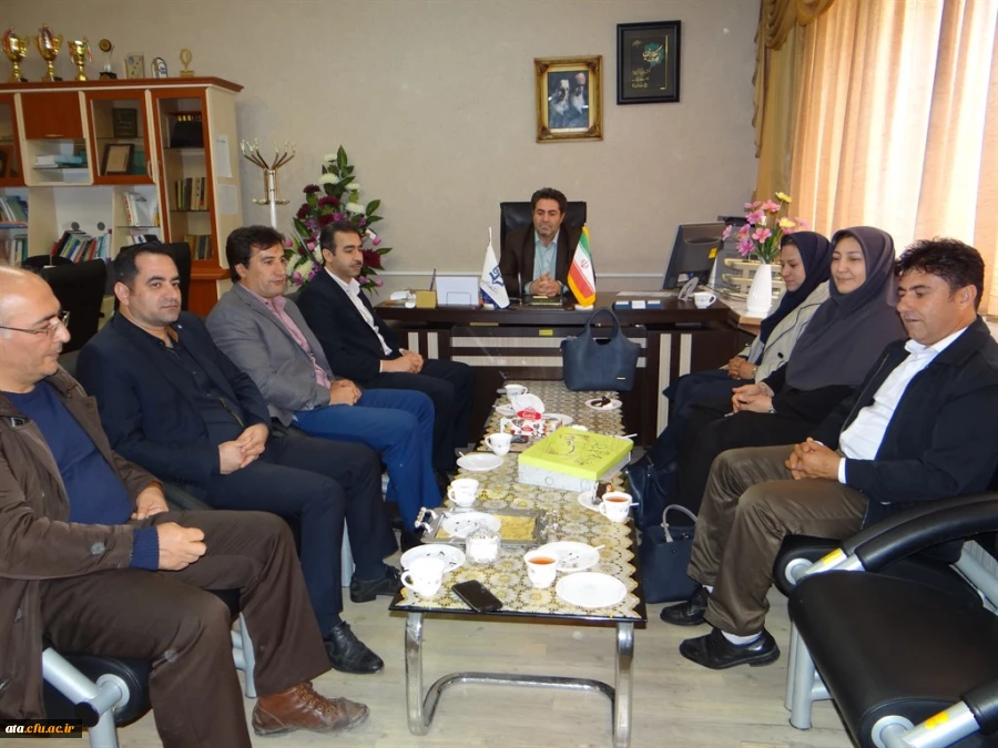 سرپرست مدیریت امور پردیس های استانی دانشگاه فرهنگیان آذربایجان غربی؛

تقویت زیرساخت های علمی از اهداف دانشگاه فرهنگیان است 2