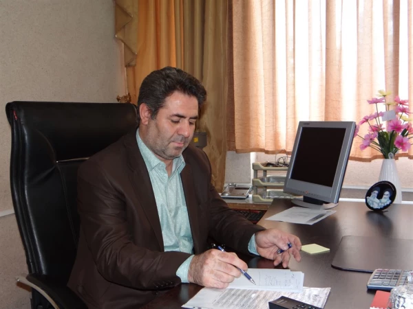 سرپرست مدیریت امور پردیس های استانی دانشگاه فرهنگیان آذربایجان غربی؛

تقویت زیرساخت های علمی از اهداف دانشگاه فرهنگیان است 3