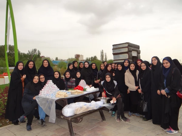 همزمان با هفته سلامت؛

همایش پیاده روی همراه با صرف صبحانه سالم  3