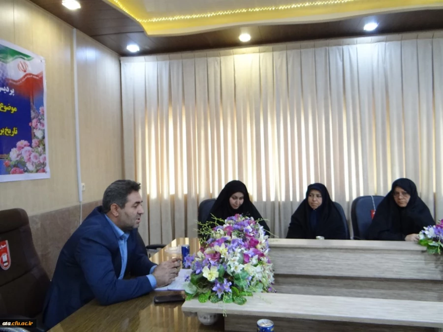 دکتر محمودلو در جلسه شورای اداری مطرح نمود؛

برقراری تعامل مطلوب بین کارکنان لازمه رشد یک سیستم است 2