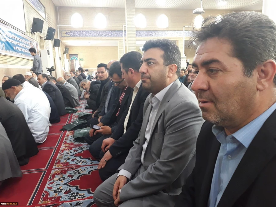 یک نماز جمعه تمام فرهنگی با حضور اهالی دانشگاه فرهنگیان ارومیه 7