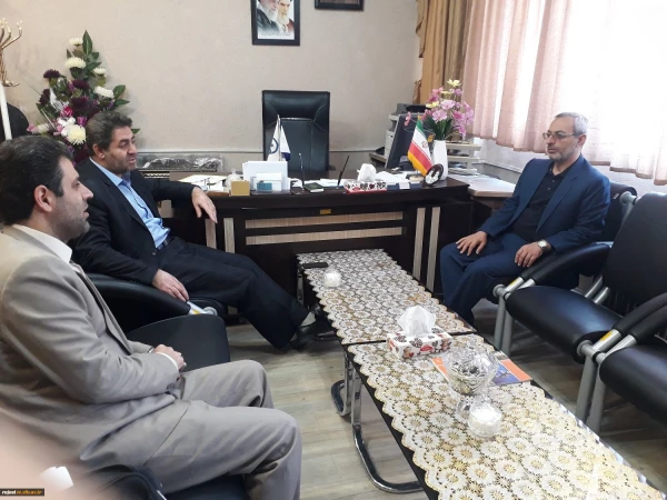 در دیدار رئیس دانشگاه پیام نور با رئیس دانشگاه فرهنگیان استان:

همکاری دوجانبه با سایر دانشگاه ها از اولویت های دانشگاه فرهنگیان است
 2