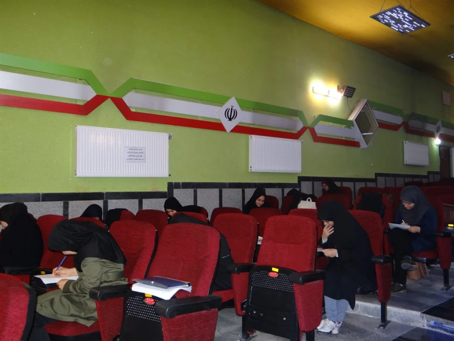 مرحله کتبی مسابقات استانی قرآن و عترت برگزار شد 4