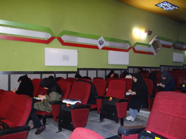 مرحله کتبی مسابقات استانی قرآن و عترت برگزار شد 5