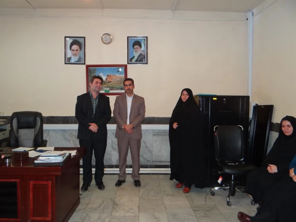 دکتر محمودلو در مراسم تقدیر از مسئولان روابط عمومی بیان کرد:

روابط عمومی چشم و چراغ یک دستگاه است 5