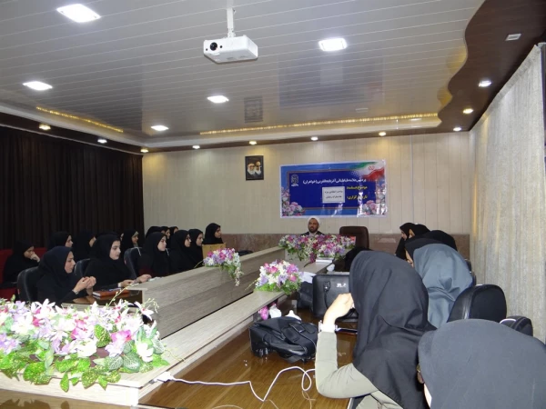 نشست تخصصی مباحث اعتقادی  با حضور مدرسین حوزه علمیه قم/6 رمضان 2