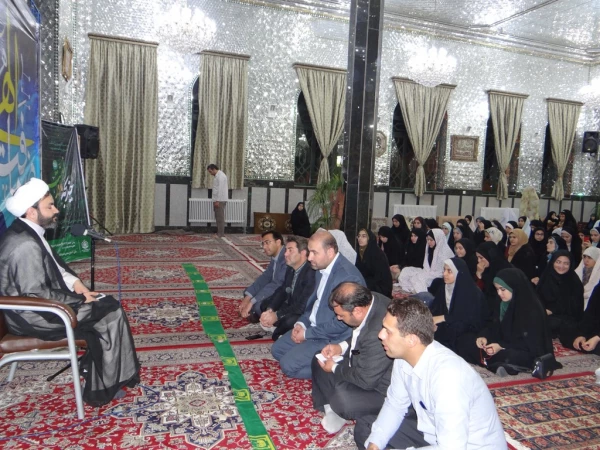 یک افطاری به یاد ماندنی؛

مراسم ضیافت افطار دانشجویان علامه طباطبایی ارومیه در کناربارگاه امامزاده غریب حسن ارومیه برگزارشد. 9