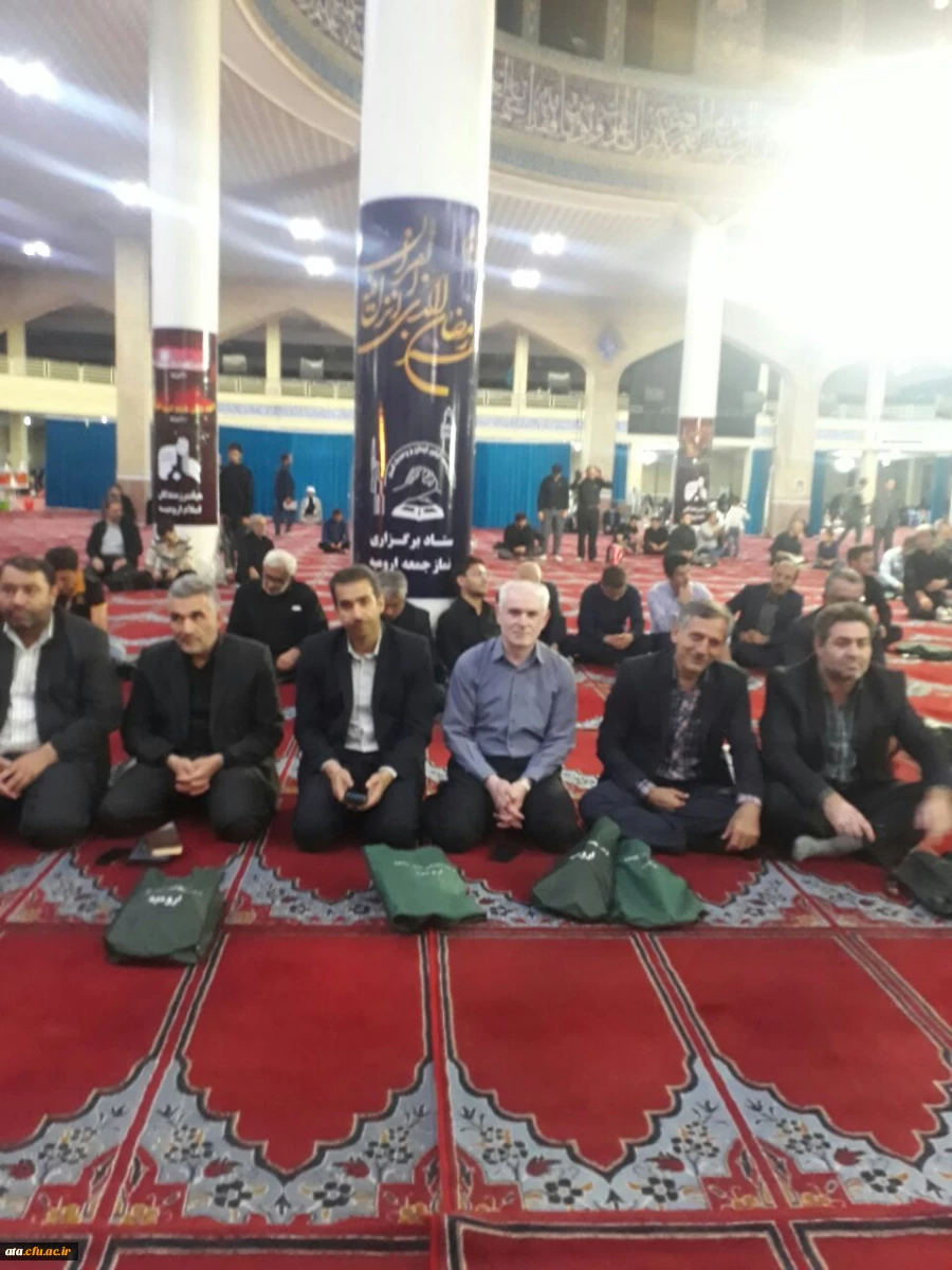 آئین  گرامیداشت شهدای 15 خرداد با شرکت مدیریت، اساتید و کارکنان دانشگاه فرهنگیان استان آذربایجان غربی در مصلی بزرگ ارومیه برگزار شد

 5