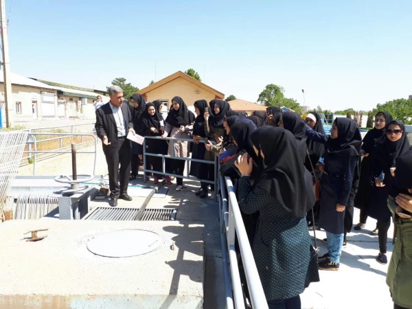 همزمان با قرارگیری در هفته صرفه جویی در مصرف آب؛

دانشجومعلمان دانشگاه فرهنگیان ارومیه از تصفیه خانه آب آشامیدنی شهرستان ارومیه بازدید کردند 3