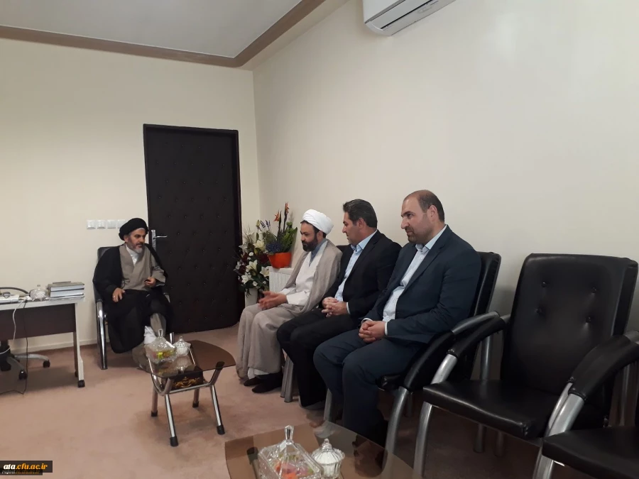 حجه الاسلام و المسلمین آقای دکتر سید مهدی قریشی نماینده محترم ولی فقیه در استان آذربایجان غربی و امام جمعه ارومیه؛

مدیریت یکپارچه ، هماهنگی و صمیمیت عامل موفقیت مجموعه دانشگاه فرهنگیان است 2