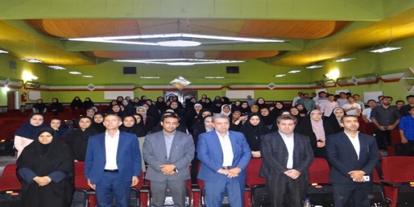 مدیرکل مشاوره بهداشت و سلامت دانشگاه فرهنگیان در پردیس علامه طباطبائی ارومیه بیان کرد:

خدمات مشاوره ای نقش مهمی در ارتقای توانایی های فردی ایفا می کند 4