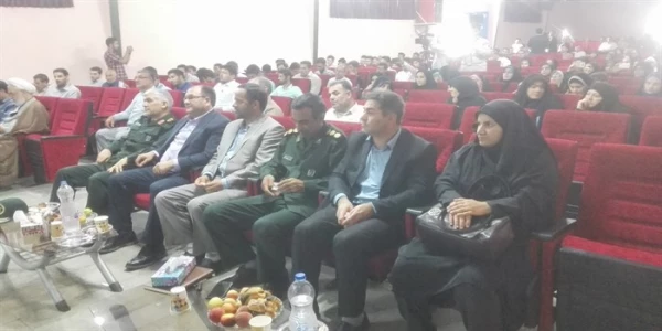 مدیر امور پردیس های دانشگاه فرهنگیان آذربایجان غربی در همایش رسم هجرت بیان کرد؛

جهاد و روحیه جهادی باید در تمام امورات ما نمود پیدا کند 3