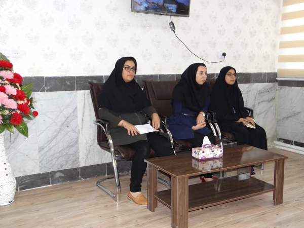 برگزاری نشست صمیمی ریاست پردیس علامه طباطبایی با اعضای شورای صنفی 3