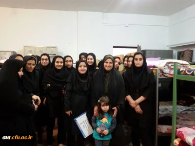 نشست صمیمی سرپرست پردیس علامه طباطبائی به همراه مشاوران با دانشجومعلمان ساکن خوابگاه به مناسبت هفته بهداشت روان