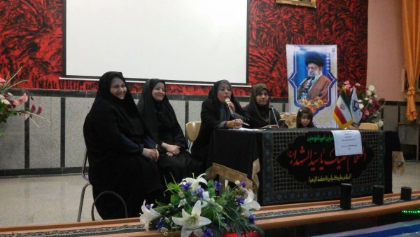 نشست صمیمی سرپرست پردیس علامه طباطبائی به همراه مشاوران با دانشجومعلمان ساکن خوابگاه به مناسبت هفته بهداشت روان 3