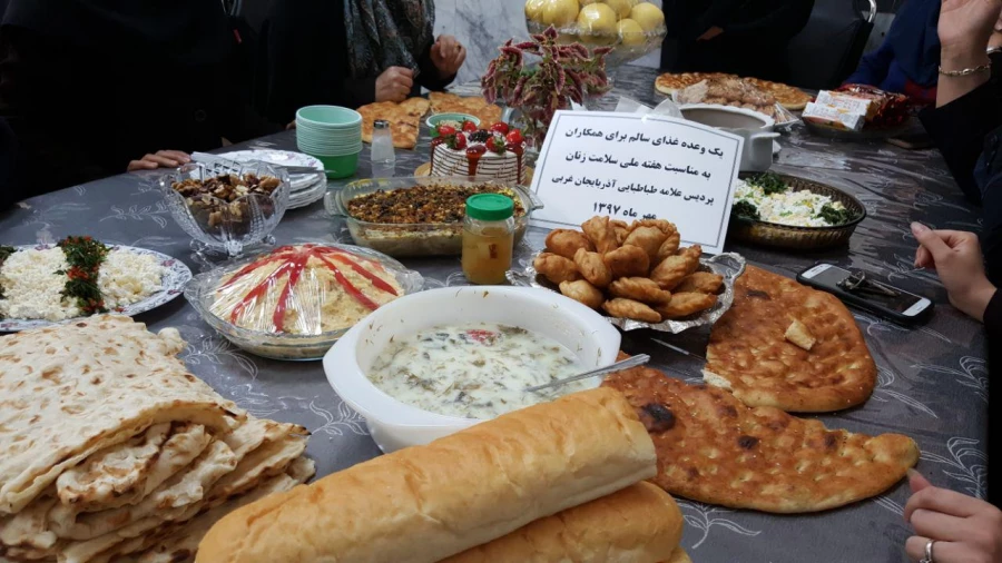 به مناسبت هفته ملی سلامت زنان؛

اعضای هیئت علمی و کارکنان پردیس علامه طباطبائی ارومیه خود را به یک وعده صبحانه سالم مهمان کردند 3