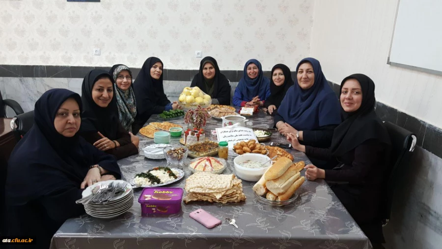 به مناسبت هفته ملی سلامت زنان؛

اعضای هیئت علمی و کارکنان پردیس علامه طباطبائی ارومیه خود را به یک وعده صبحانه سالم مهمان کردند 4