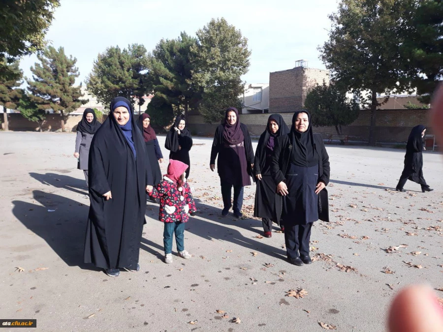 به مناسبت هفته تربیت بدنی انجام شد؛

همایش پیاده روی کارکنان خانم در محوطه پردیس در اولین روز آبان ماه 4