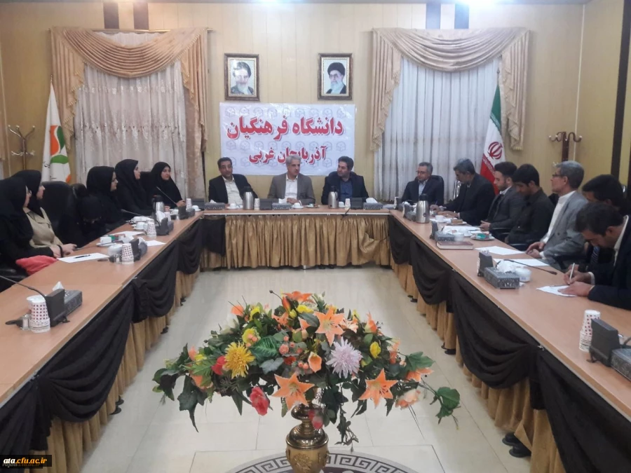 با حضور دکتر آقاخانی مدیر کل برنامه ریزی، خدمات و رفاه دانشجویی سازمان مرکزی؛

جلسه شورای صنفی دانشجویان استان برگزار گردید 2