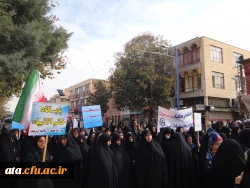 حضورپر شکوه مسئولین ودانشجویان در راه پیمایی یوم ا..سیزده آبان 3