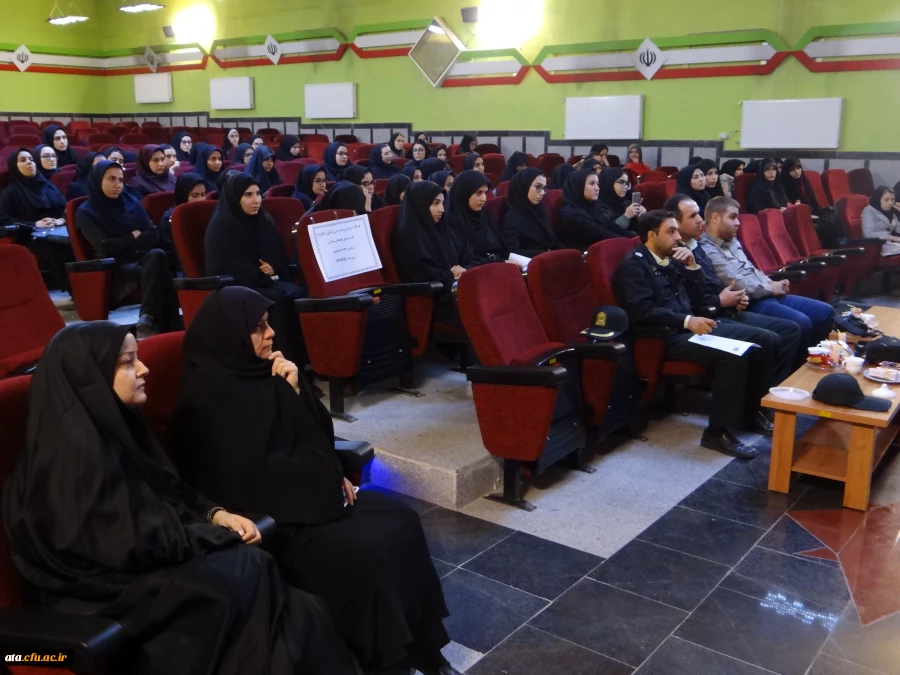 کارگاه توانمند سازی پیشگیری از آسیبهای اجتماعی در فضای مجازی 6