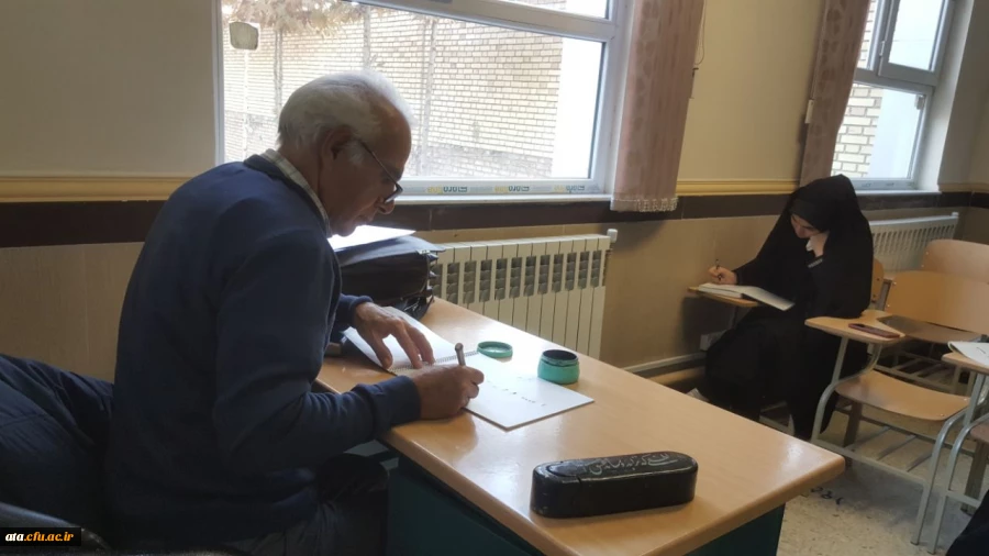 برگزاری کارگاه آموزشی خوشنویسی خط تحریری از برنامه های فرهنگی واجتماعی نیمسال اول تحصیلی 2