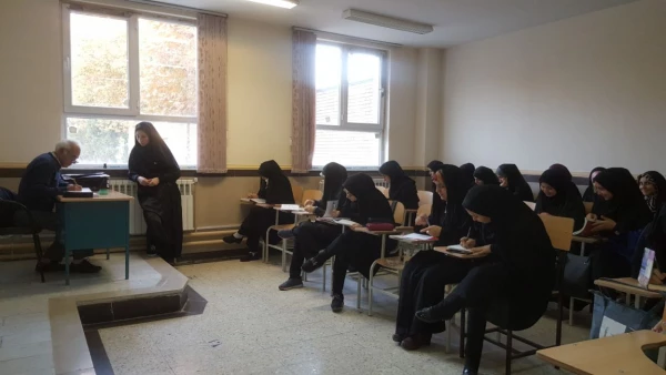 برگزاری کارگاه آموزشی خوشنویسی خط تحریری از برنامه های فرهنگی واجتماعی نیمسال اول تحصیلی 3