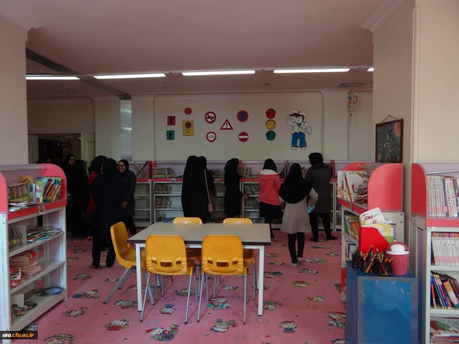 بازدید از کتابخانه مرکزی به مناسبت هفته کتاب وکتابخوانی 7