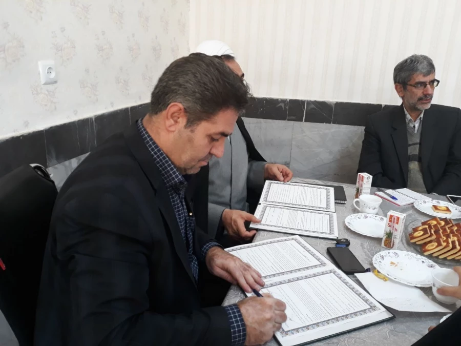 انعقاد تفاهم نامه فیما بین دانشگاه فرهنگیان آذربایجانغربی و مدیریت حوزه علمیه خواهران استان 3