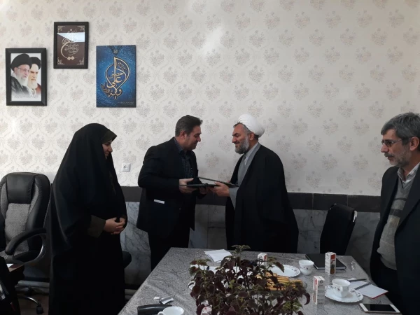 انعقاد تفاهم نامه فیما بین دانشگاه فرهنگیان آذربایجانغربی و مدیریت حوزه علمیه خواهران استان 4