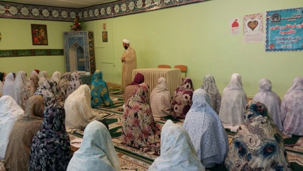 برگزاری دوره 16 ساعته معارف نماز توسط اساتید توانمند حوزه علمیه قم  2