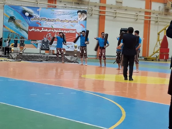 حضور دکتر محمودلو سرپرست امور پردیس های استان آذربایجان غربی و دکتر پایز سرپرست پردیس علامه طباطبایی در جشنواره فرهنگی ورزشی شهید حسن باقری 4